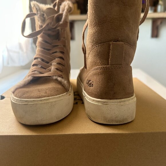 Beven Ugg High Top Boots - Picture 4 of 5